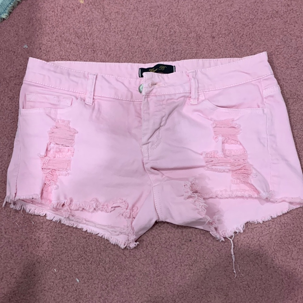 Pink stretchy jean shorts